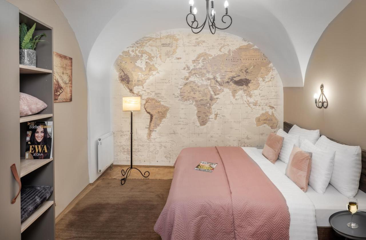 6 Continents Apartments By Adrez Praha Bagian luar foto