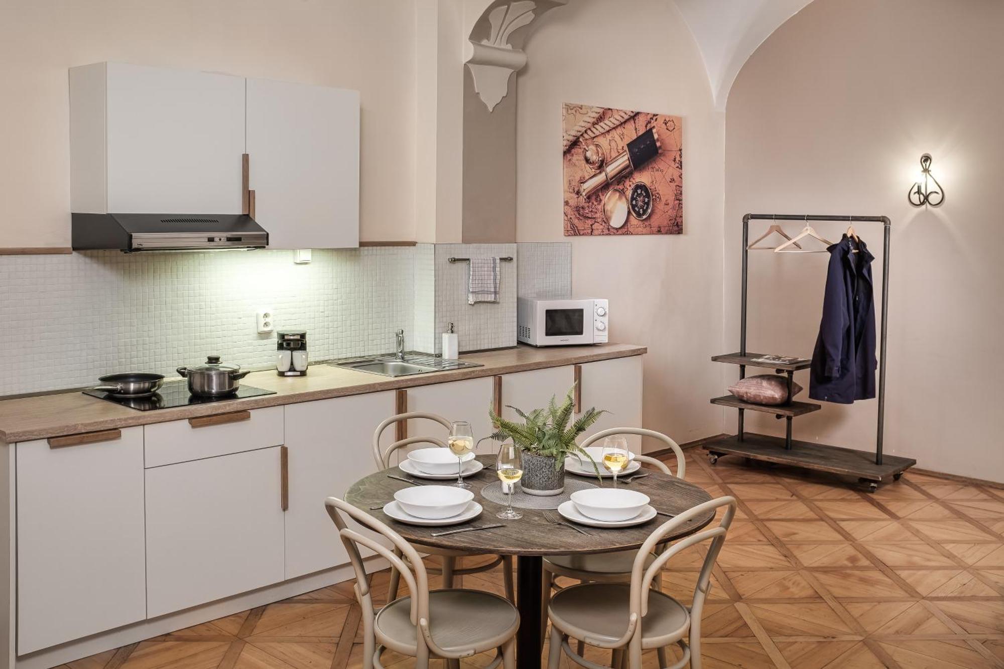 6 Continents Apartments By Adrez Praha Bagian luar foto