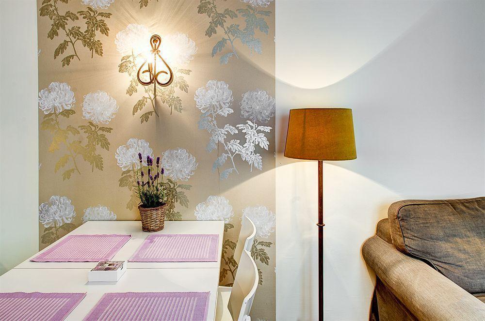 6 Continents Apartments By Adrez Praha Bagian luar foto